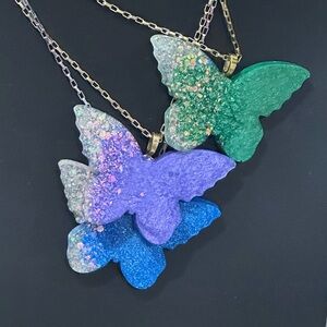 Glittering Butterfly Necklace Set